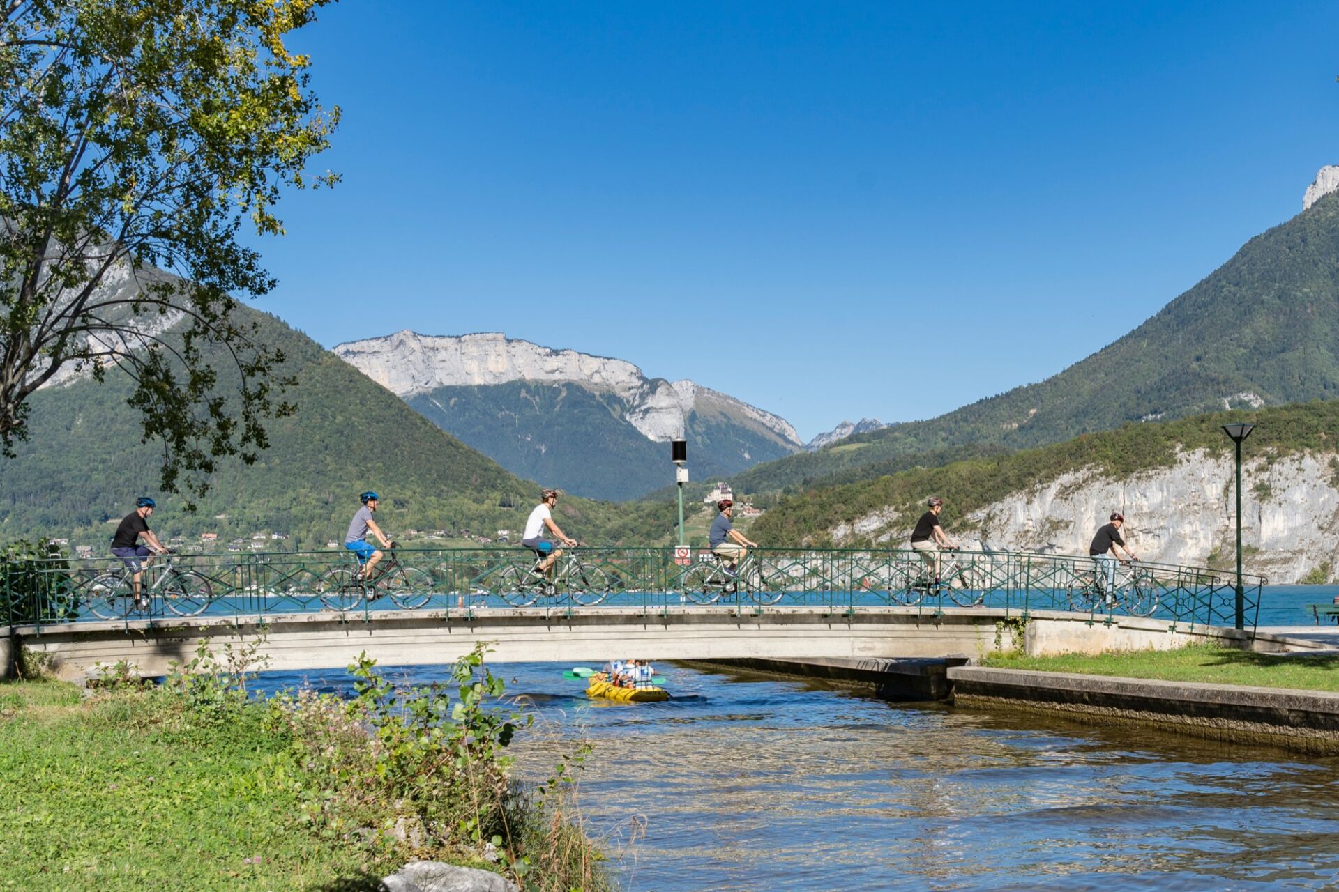 5 destinations en France qui se révèlent mieux à vélo qu'en voiture