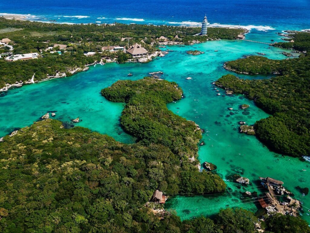 Vue aérienne du parc de Xel Ha