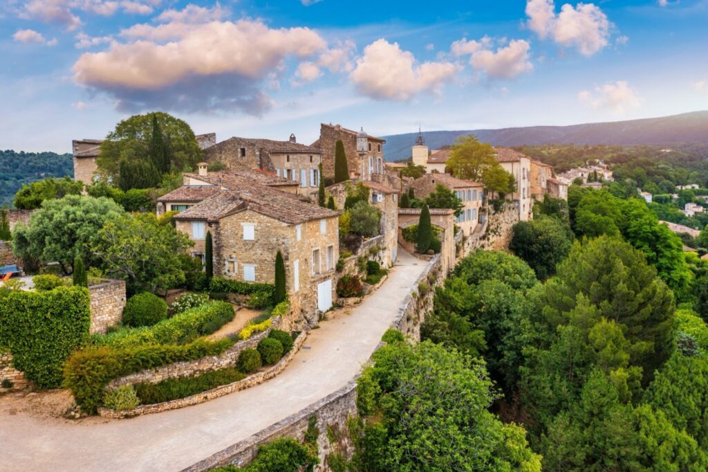 Ménerbes village perché du Luberon
