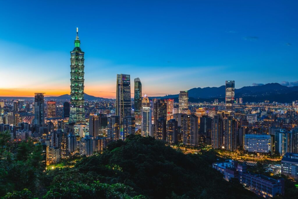 Vue sur la ville de Taipei au crépuscule, la capitale de Taïwan